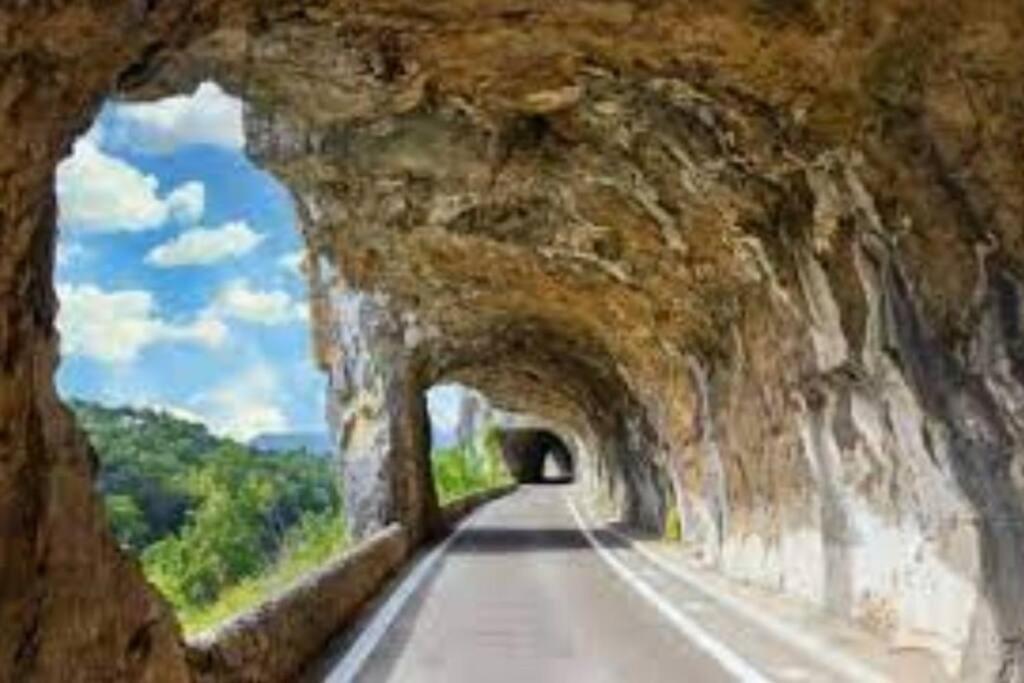 살라바스 La O'Liso Gorges De L'Ardeche 빌라 외부 사진
